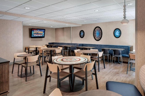 Fairfield Inn & Suites by Marriott Chicago Downtown/Magnificent Mile image 2