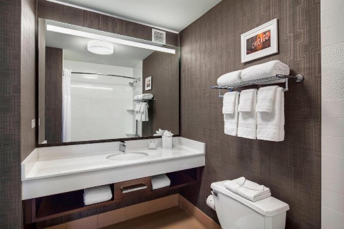 Fairfield Inn & Suites by Marriott Chicago Downtown/Magnificent Mile image 7
